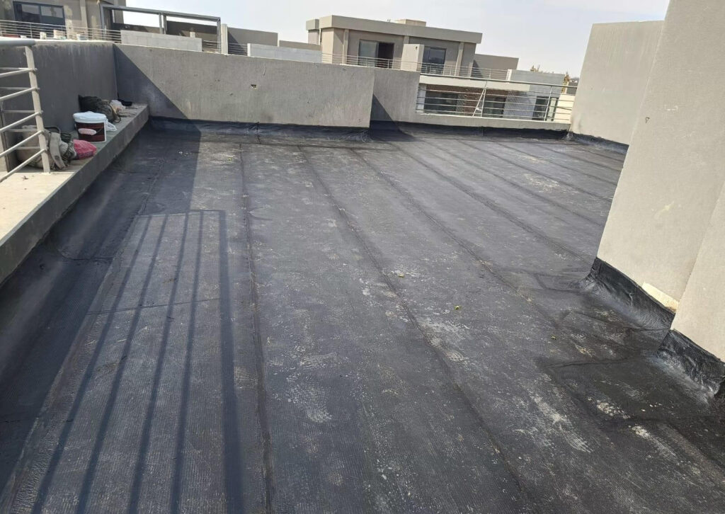 شركة المتحدون الأوائل رائد العزل المائي والحراري في جدة ومكة المكرمة